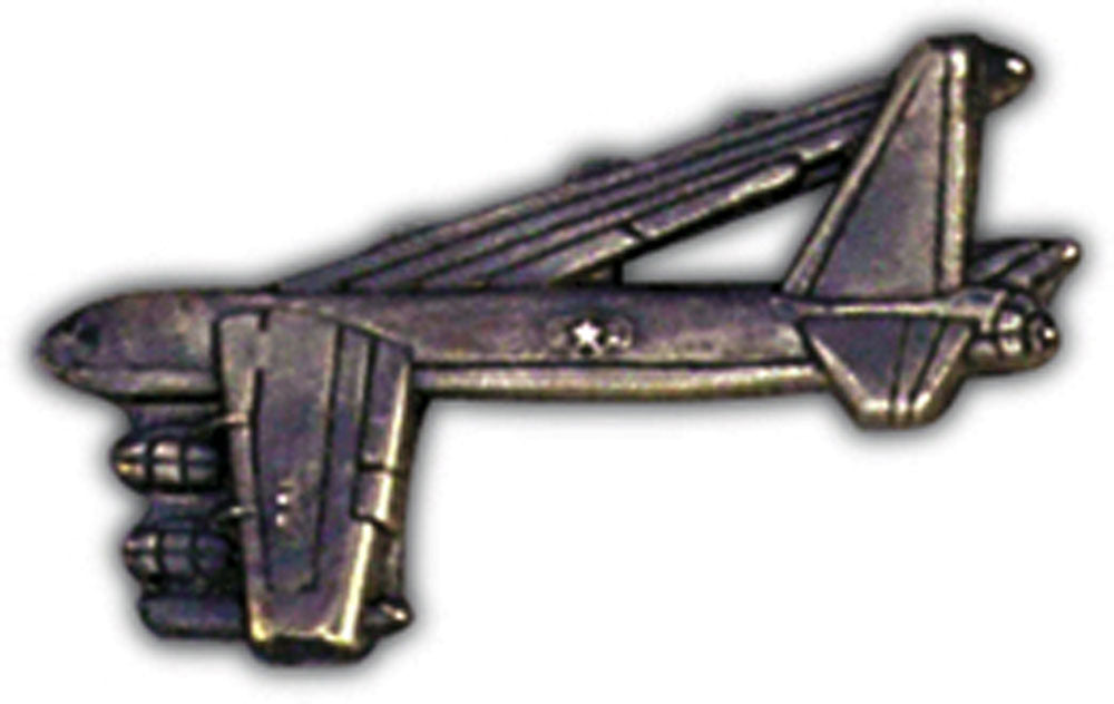 AIRCRAFT & HELICOPTERS, APL B-52 STRATOFORT Pewter - Artwork, Expertly Designed PIN - 1.50"