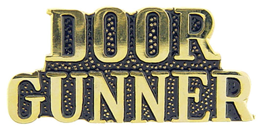 UNITED STATES ARMY PIN - DOOR GUNNER Officially Licensed USA American Military Artwork, Expertly Designed PIN - 1"